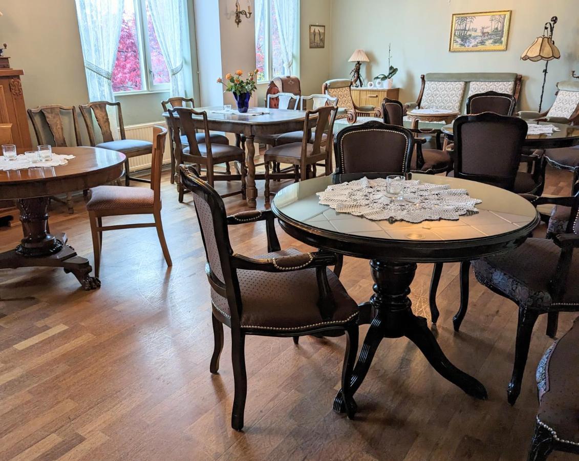 Storstua Omsorgs- Og Konferansesenter Hotel Royken Екстериор снимка